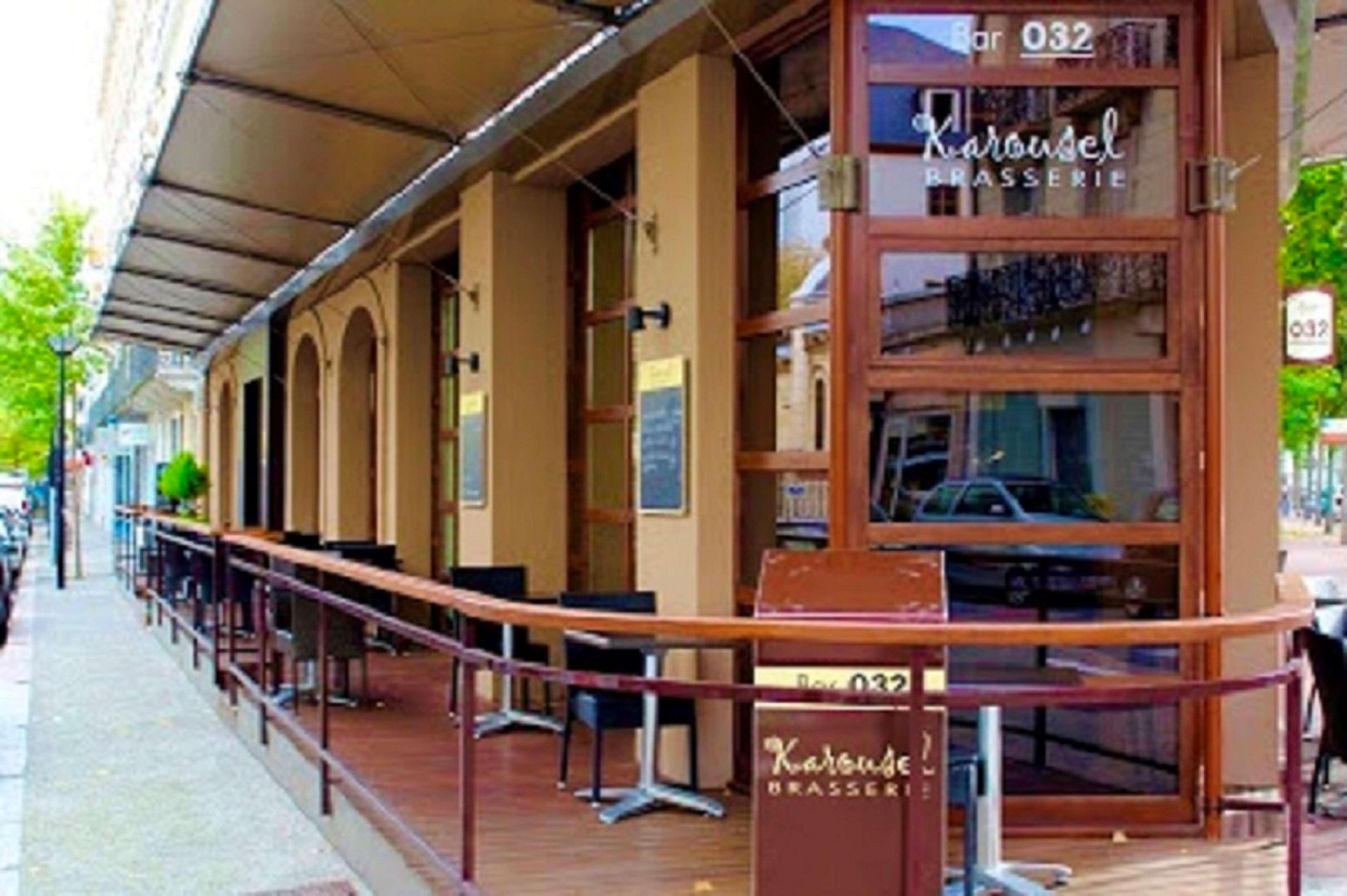 Kyriad Restaurant Centre Spa Vichy Exteriör bild
